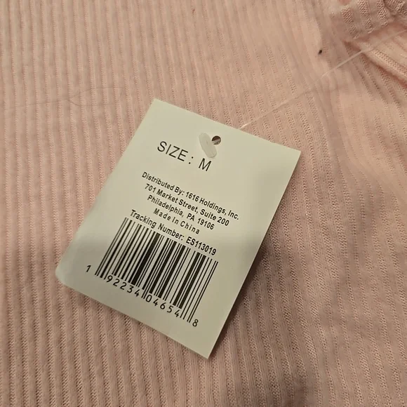 Pink Ribbed Women's Top - Picture 3 of 5